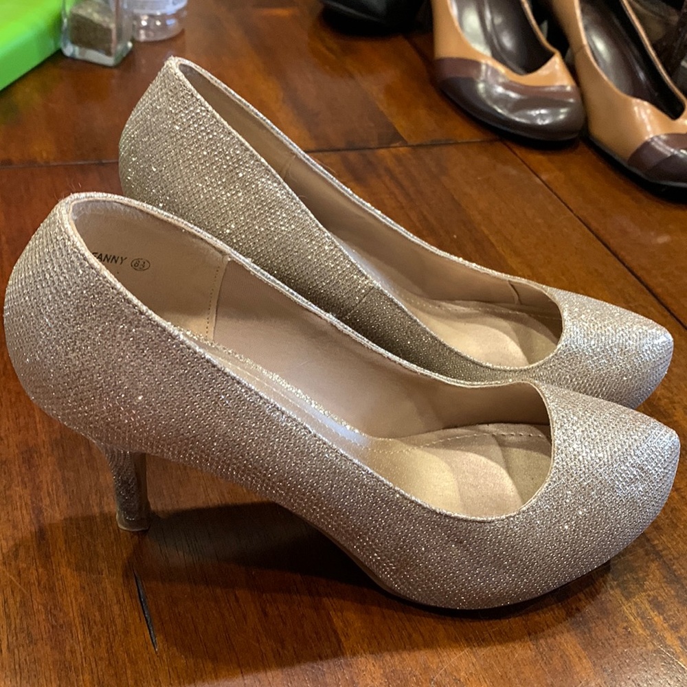 Dream pair gold heels.  Super sparkle